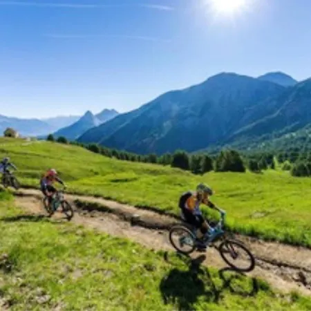 Convivial A La Foux D'allos 57 M² Piscine Partagee